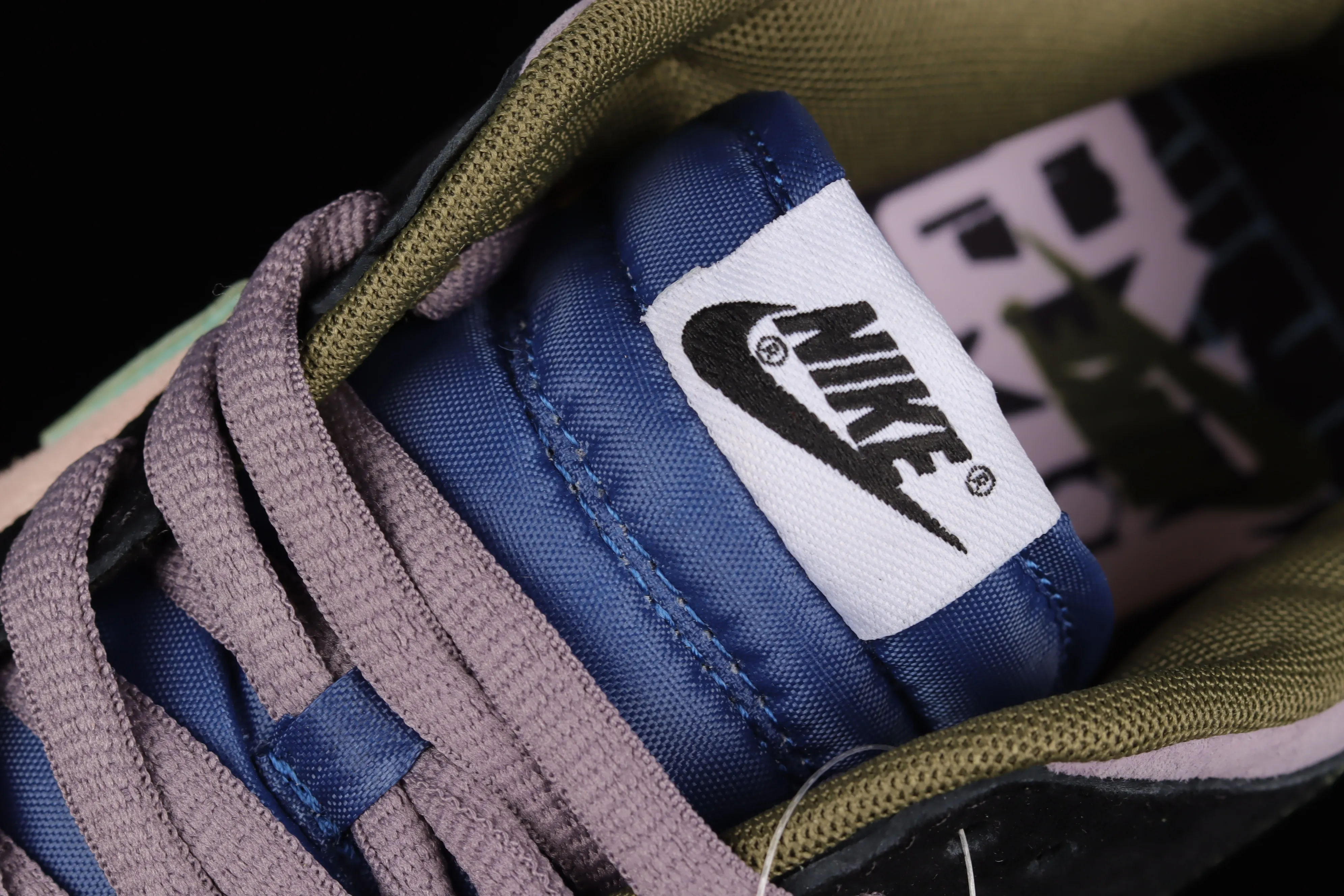 All Categories Nk SB Dunk Series Nk SB Dunk Low Low-top sneakers Otomo Katsuhiro x Nk SB Dunk Low "Steamboy OST" Otomo Katsuhiro co-branded SB low-top sports and leisure sneakers DO7412-989